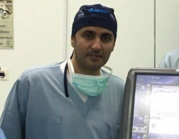 ما هو مرض الدكتور عبدالله العمري استشاري العيون والشبكية