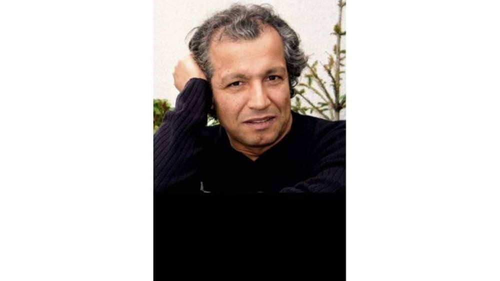 سبب وفاة المخرج العراقي عامر علوان